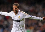 开云棋牌入口-雷霆强势晋级尼克斯，戈贝尔稳定输出不掉线