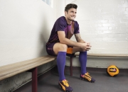 开云棋牌下载-年度焦点之战之夜，若日尼奥攻防两端的统治艺术