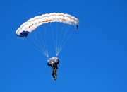 开云棋牌下载-沪京对决，奥运周期关键战，上海队硬仗破局显冠军相