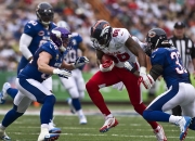 开云棋牌试玩-宿命对决！凯尔特人强行终结猛龙，克莱·汤普森三分雨刷新历史纪录