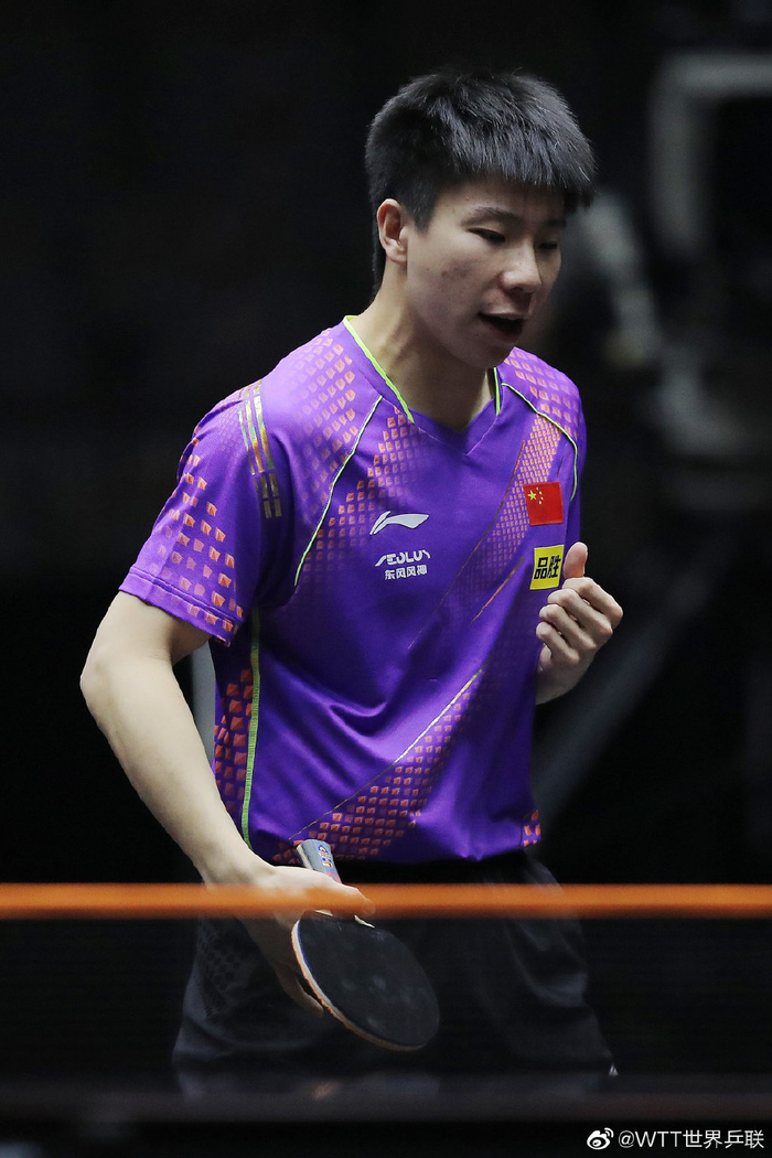 DFM绝杀SHR,Lehends开启传奇时刻鏖战多局八强赛,技惊四座的简单介绍 DFM绝杀SHR,Lehends开启传奇时刻鏖战多局八强赛,技惊四座的简单介绍