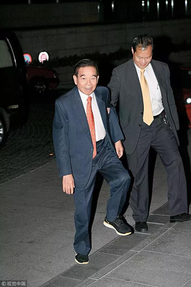 包含广东大战：恒大对阵富德，豪门对话势均力敌的词条