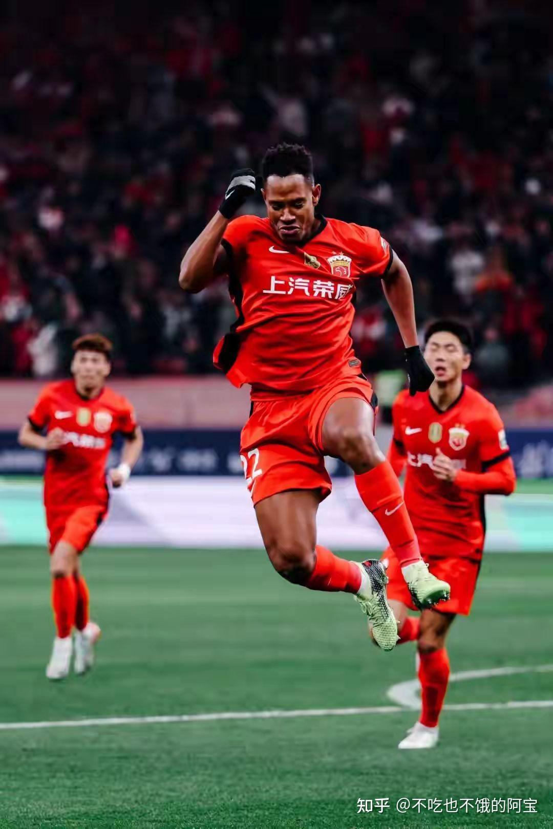 土耳其国脚因伤退出，球队面临新挑战的简单介绍