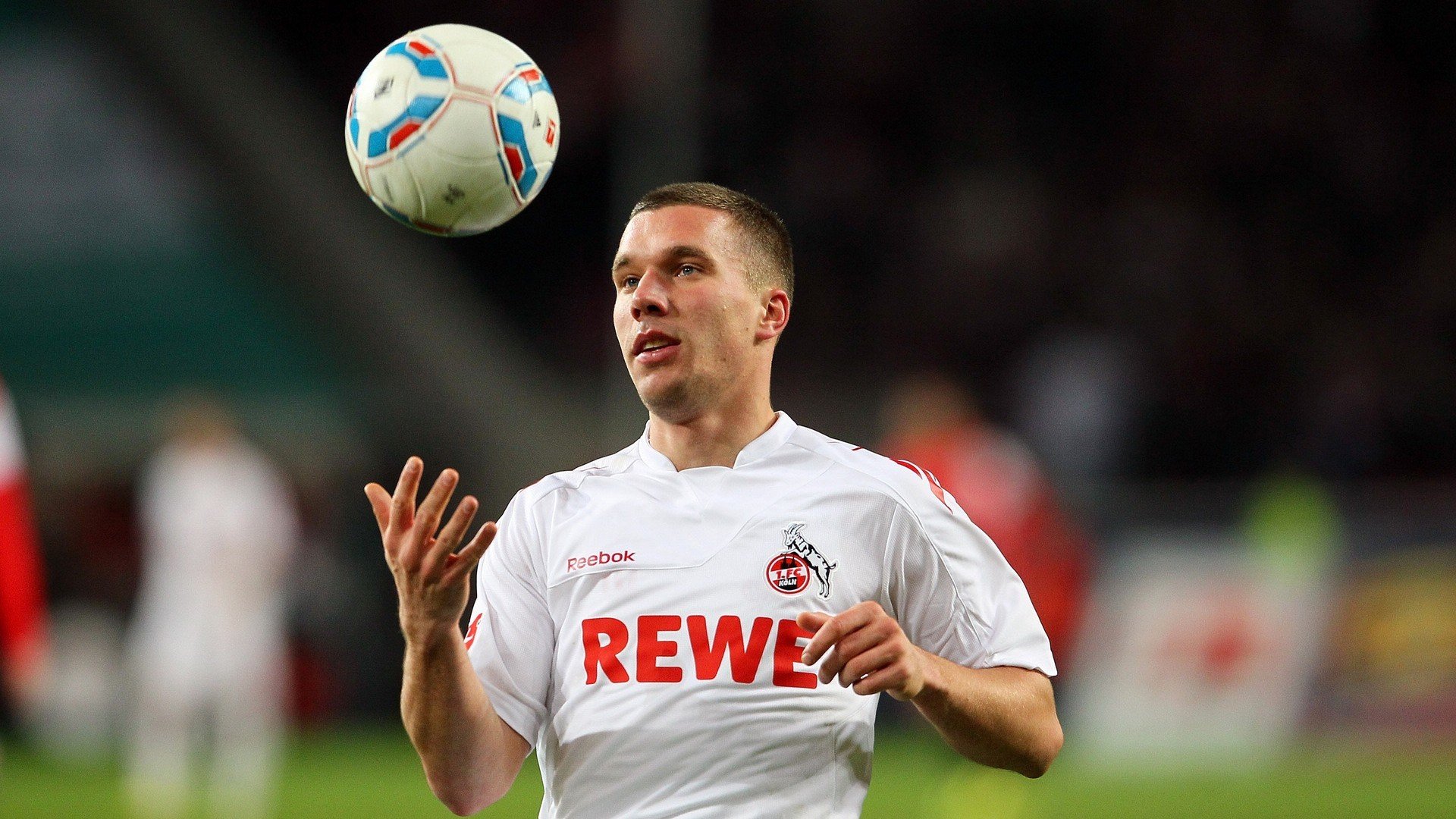 舞台越大越强，马克西的F1年度争冠之夜